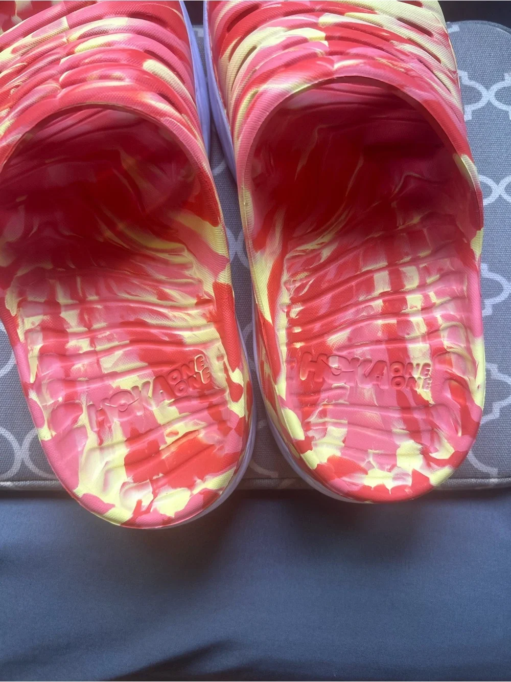 HOKA ONE ONE ORA Recovery Slide (LIKE NEW) (Sz 8 M / 10 W)